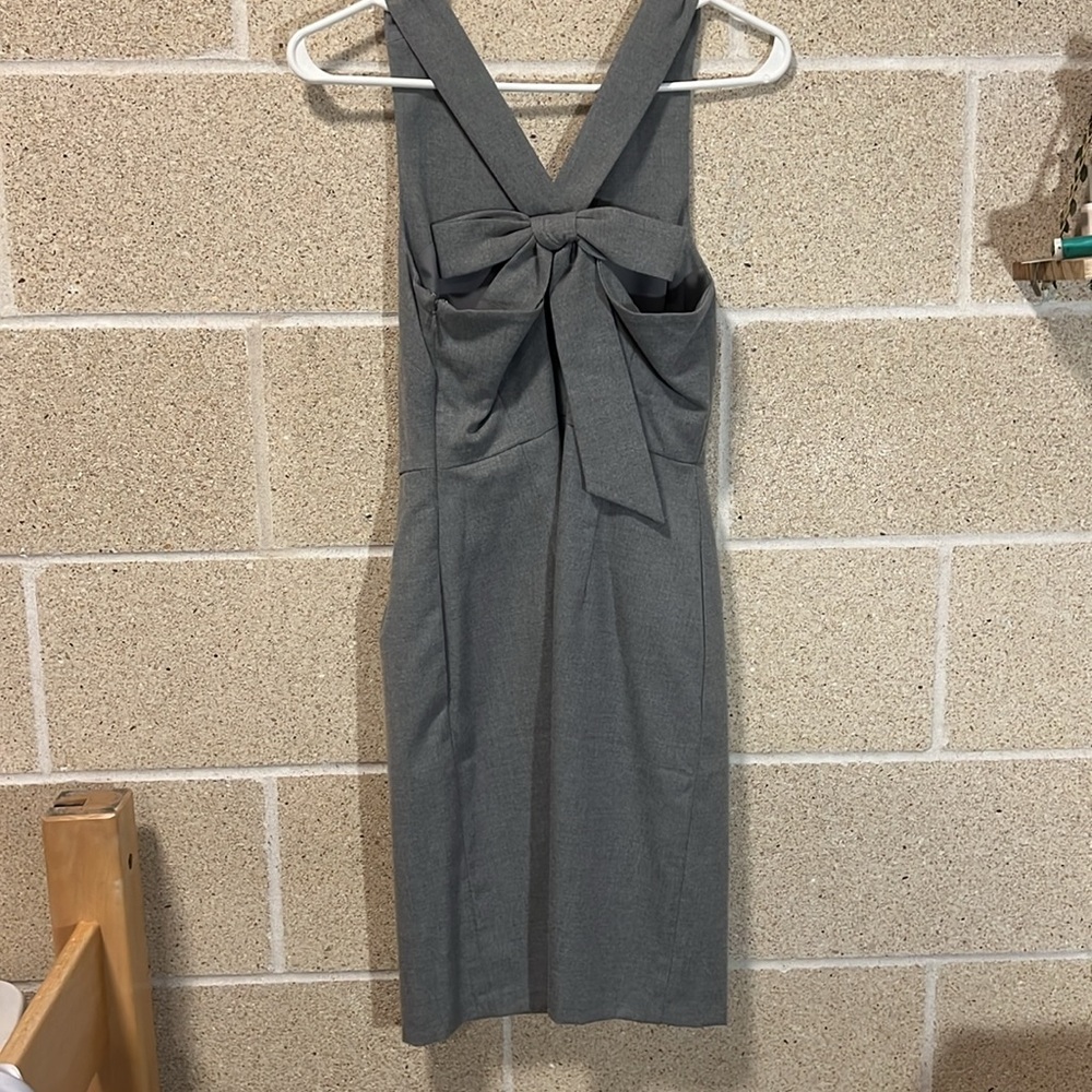 Banana Republic Gray Dress with Back Bow Detail - Petite Size 0